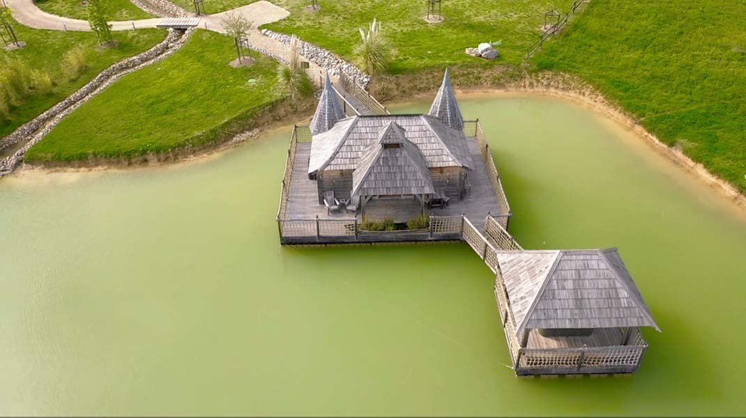 Châteaux dans les arbres